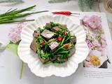韭菜炒鸭血的做法[图]