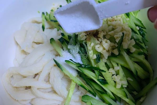 牛筋面拌黄瓜（麻酱）的做法图解8
