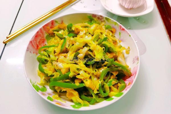 甘蓝炒辣椒的做法图解11