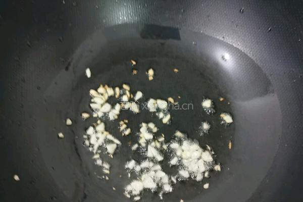 甘蓝炒辣椒的做法图解4