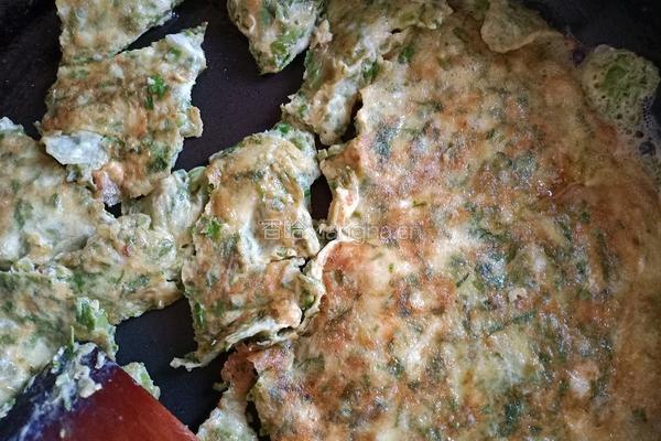 香椿芽煎蛋饼的做法图解9