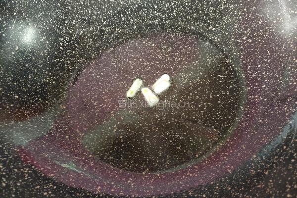 爆炒雪菜蚕豆瓣的做法图解3