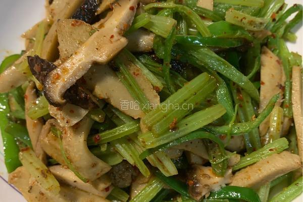 麻辣面筋炒芹菜的做法图解6