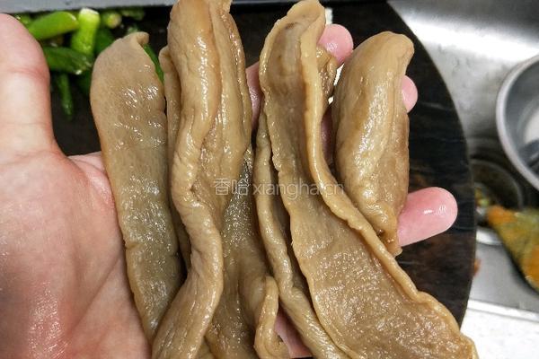 西红柿炒咸萝卜干的做法图解1