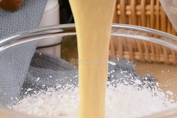 减肥也能吃的草莓酸奶蛋糕6步简单搞定的做法图解4