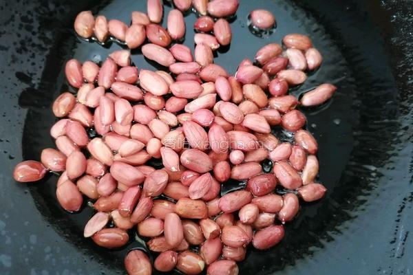 菠菜拌花生米的做法图解4