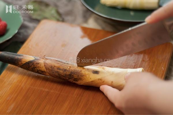 节气食谱 | 谷雨时节『油焖笋』，美味堪比红烧肉!的做法图解1