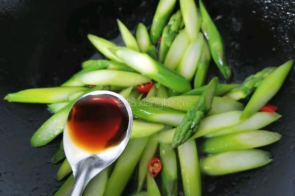 芦笋炒肉片的做法图解8