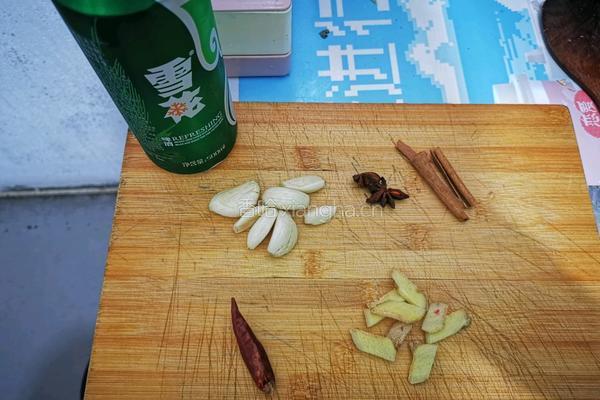 家常啤酒鸭的做法图解2