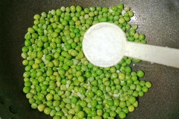 牛肉粒炒豌豆的做法图解11