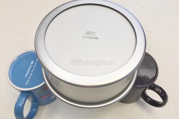 草莓水果奶油蛋糕（六寸）的做法图解16