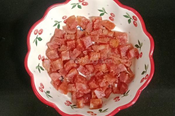 豌豆炒腊肠的做法图解2