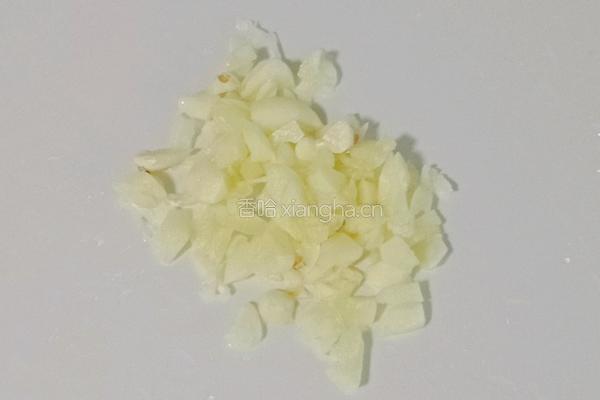 豌豆炒腊肠的做法图解5