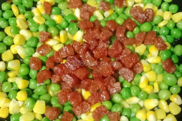 豌豆炒腊肠的做法图解11