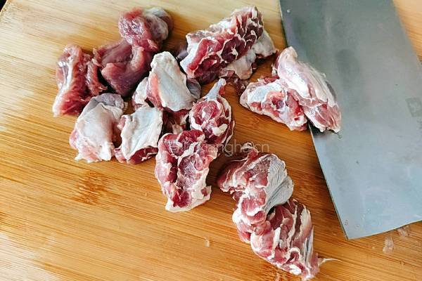 香菇蒸牛腱的做法图解3