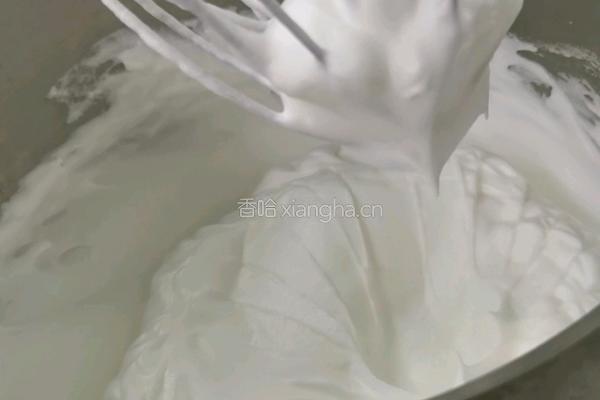 安慕希酸奶戚风蛋糕的做法图解2