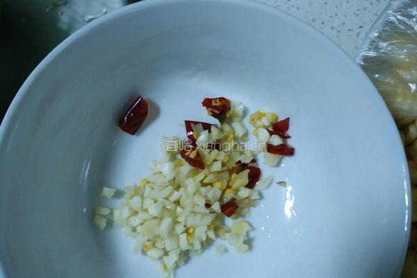 油泼金针菇的做法图解3