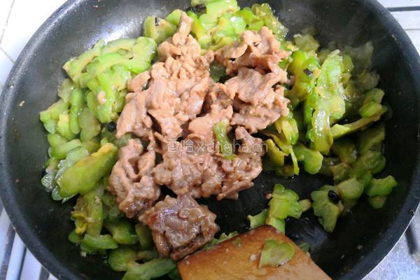 肉片炒苦瓜的做法图解16