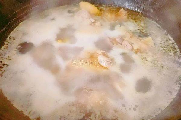 甜瓜香菇鸡汤的做法图解5