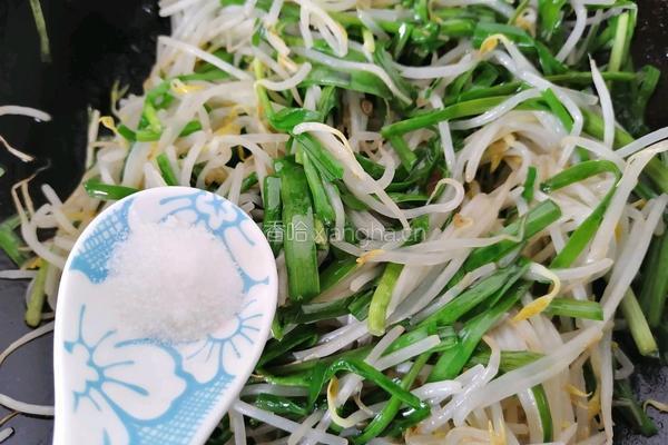 韭菜炒豆芽的做法图解8