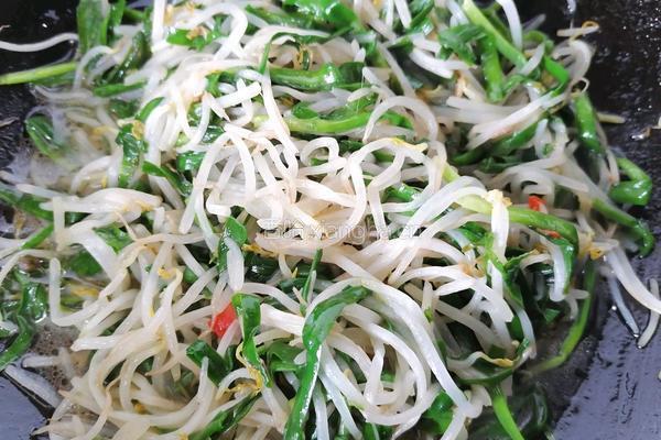 韭菜炒豆芽的做法图解9