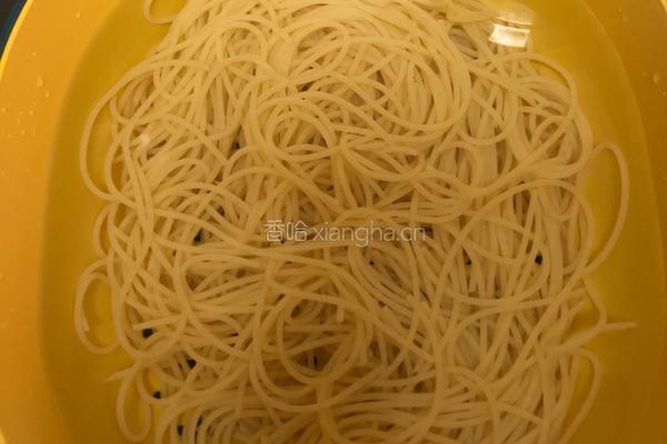 意大利鲜虾面的做法图解2