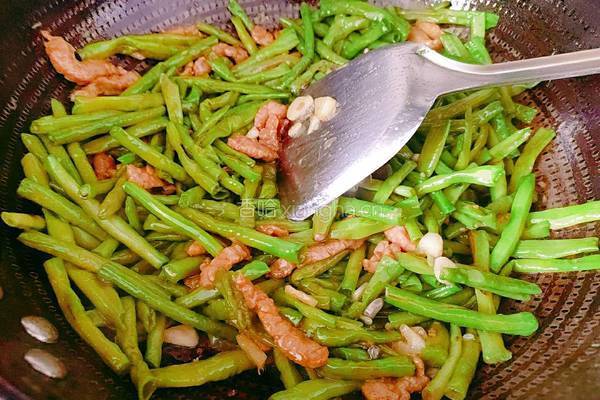 猪肉炒长豆角的做法图解13