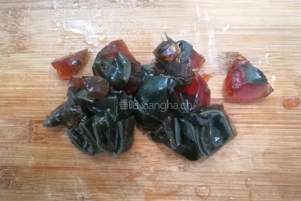 上汤苋菜皮蛋的做法图解3