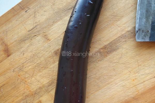 肉沫茄子盖饭的做法图解1