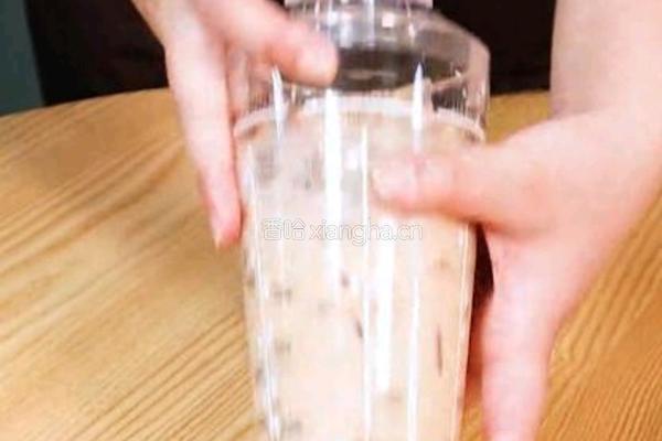 奥利奥鲜奶茶的做法图解9