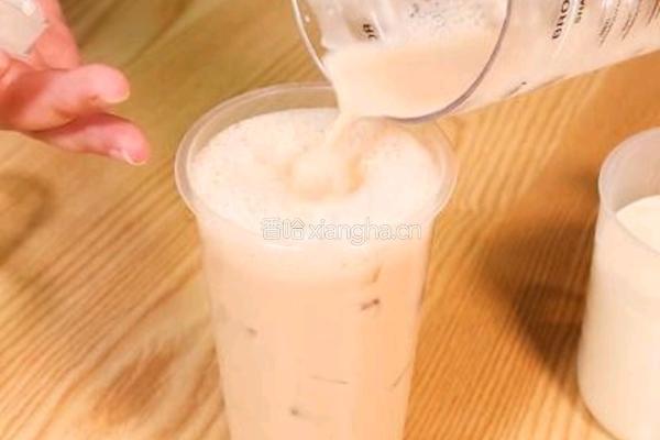 奥利奥鲜奶茶的做法图解10