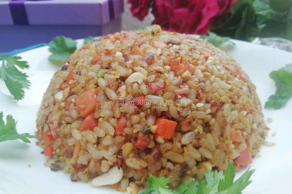 香肠黄金鸡肉炒饭的做法图解15
