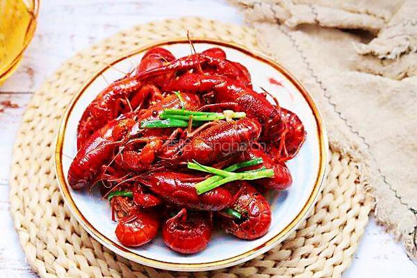 麻辣小龙虾