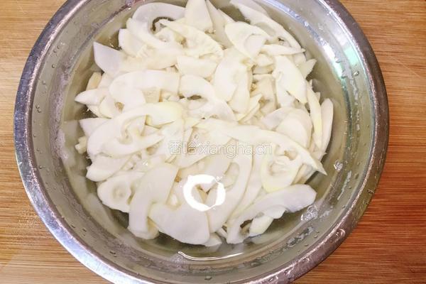 苦笋肉片的做法图解8