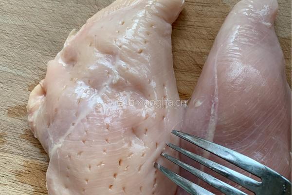 百香果鸡胸肉的做法图解1