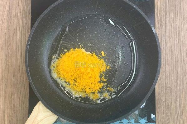 咸蛋黄培根炒意面的做法图解6