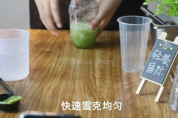 气泡果饮︱翡翠果蔬的做法图解5