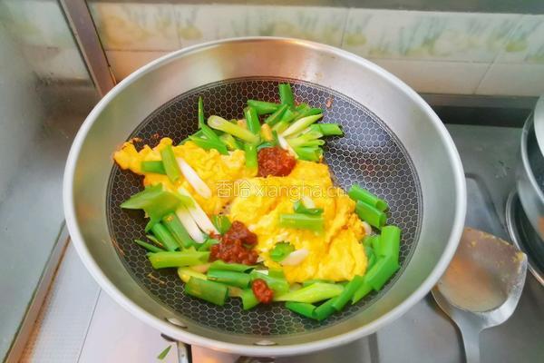 大酱炒鸡蛋的做法图解8
