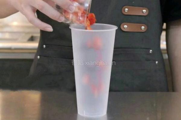 喜茶同款|莓莓芒果甘露的做法图解4