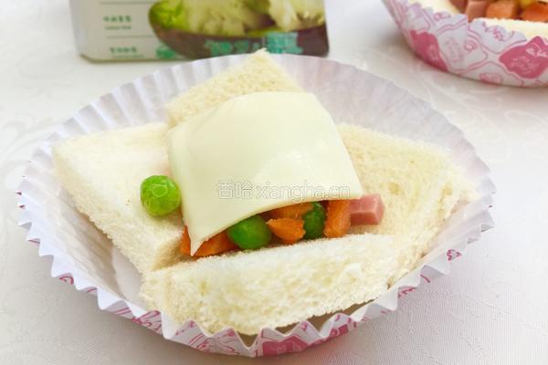 吐司盏披萨的做法图解5