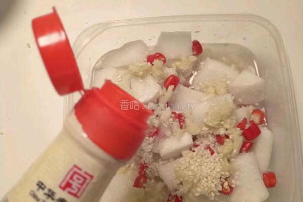 酸辣萝卜丁的做法图解4