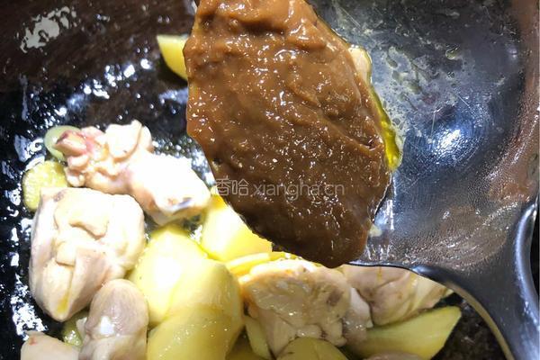 酱香土豆炖鸡块的做法图解8