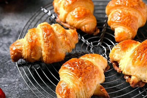 美味酥松｜可颂面包的做法图解14