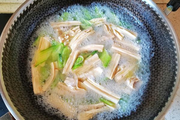 美味营养又减肥的黄瓜腐竹汤的做法图解6