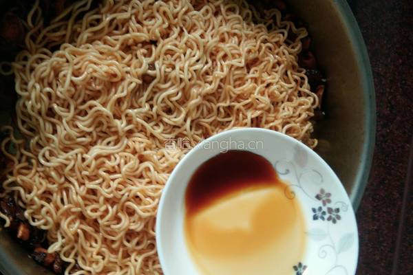 冬菇拌面的做法图解8