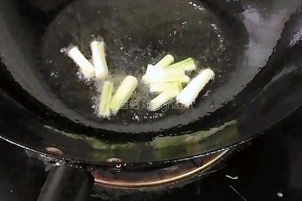 香菇虾仁汤的做法图解4