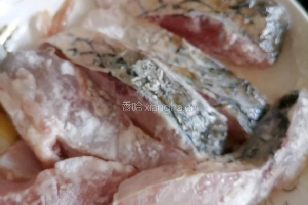 粉皮烧鱼的做法图解2