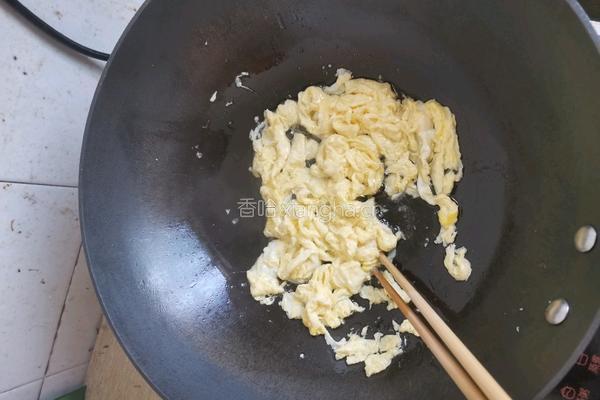 普普通通蛋炒饭的做法图解2