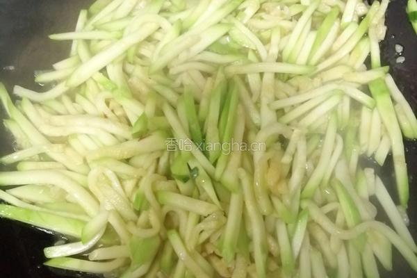 西葫芦炒豆丝的做法图解5