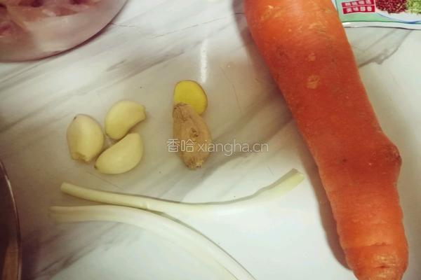 猪尾巴勾兔子的做法图解3
